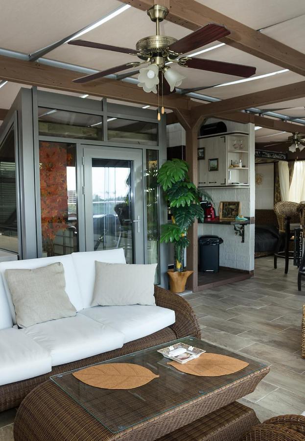 Ferienwohnung Under The Stars - Lux Penthouse With Pool And Terrace By Flat Mаnager Saints Constantine and Helena Exterior foto