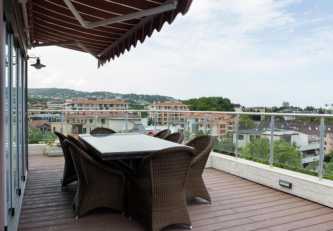 Ferienwohnung Under The Stars - Lux Penthouse With Pool And Terrace By Flat Mаnager Saints Constantine and Helena Exterior foto